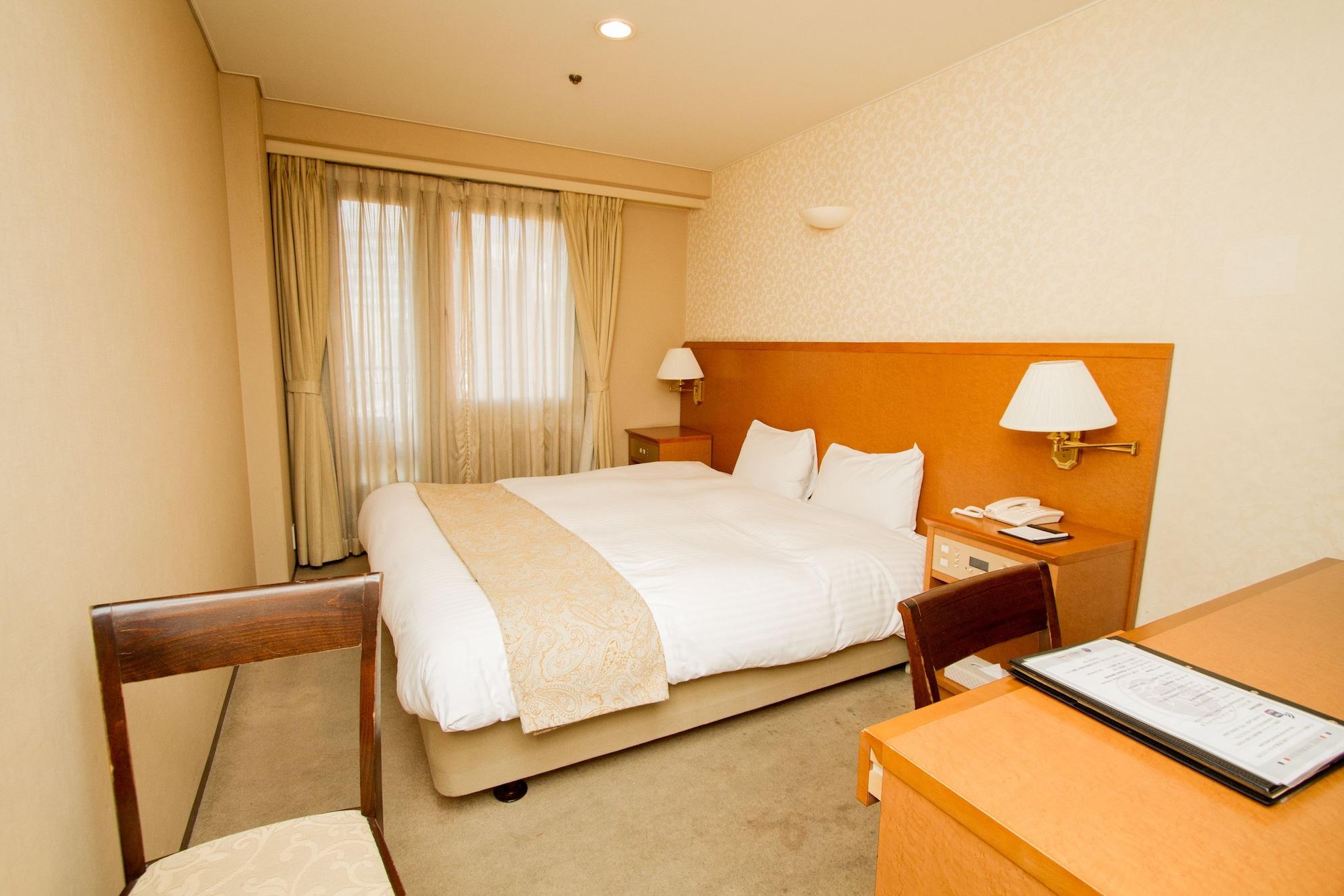 Hotel Yokohama Camelot Japan Экстерьер фото