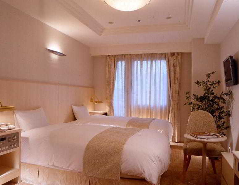 Hotel Yokohama Camelot Japan Экстерьер фото