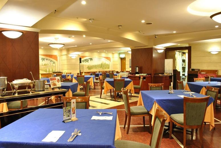 Hotel Yokohama Camelot Japan Экстерьер фото
